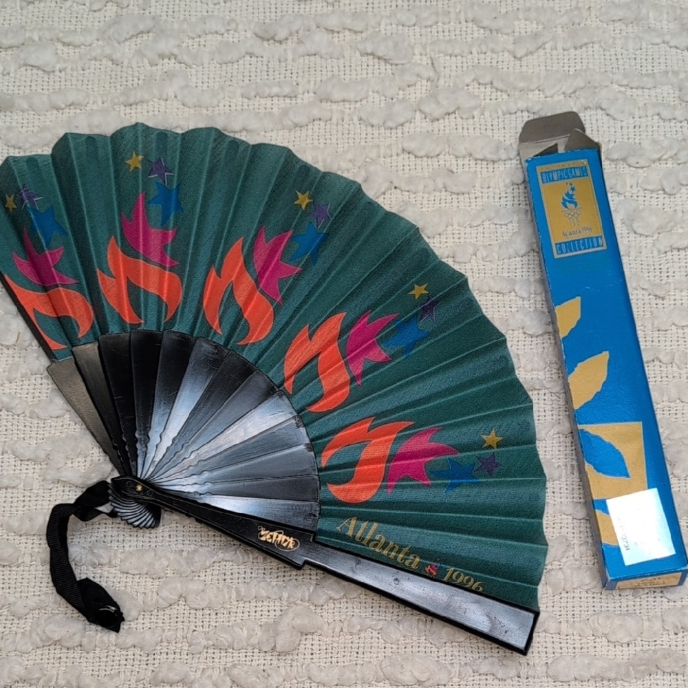 Atlanta 1996 Olympics Collectible Decorative Hand Fan F01 Torch Flames